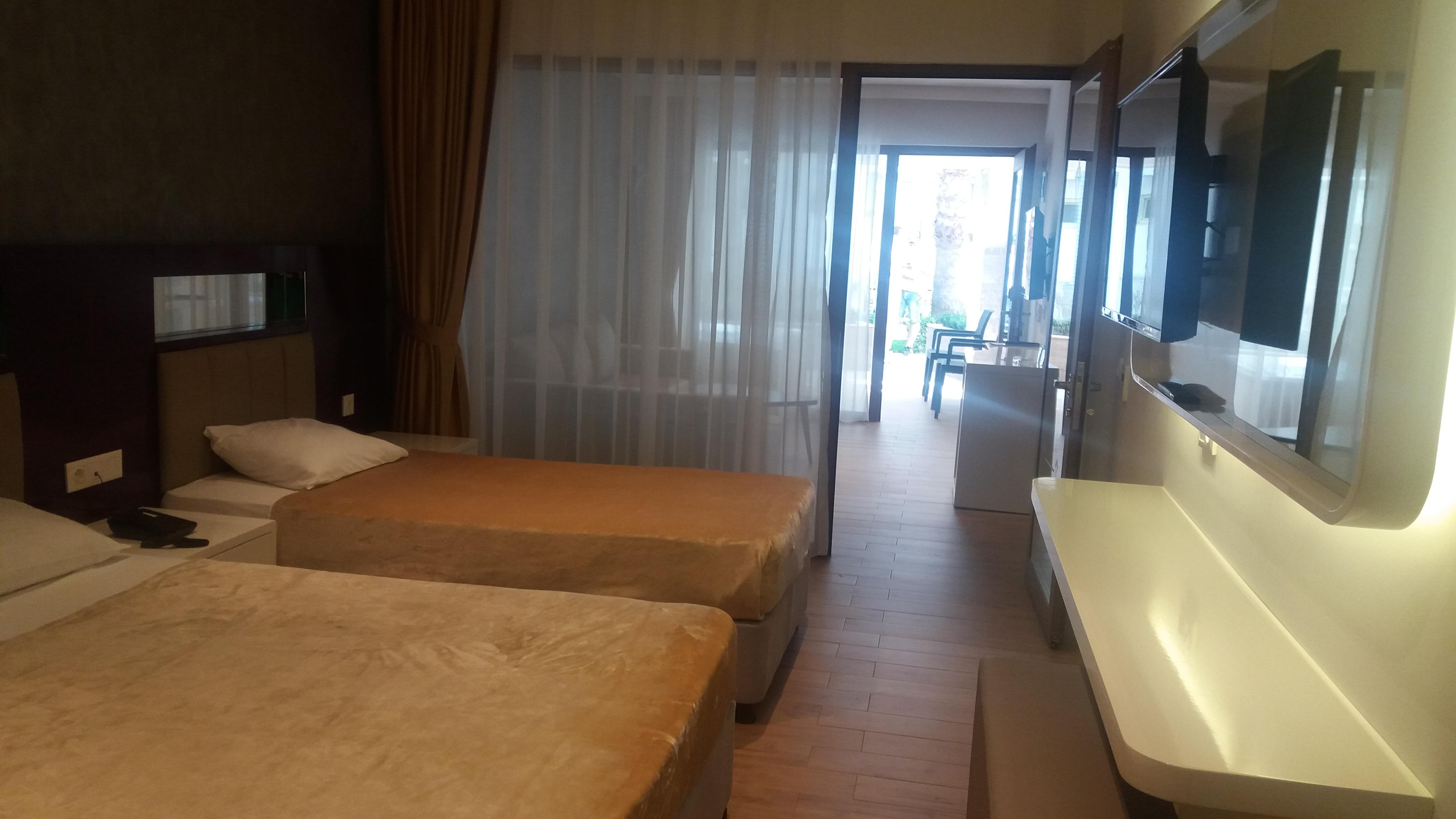 Mirage World Hotel 伊丘美勒 外观 照片
