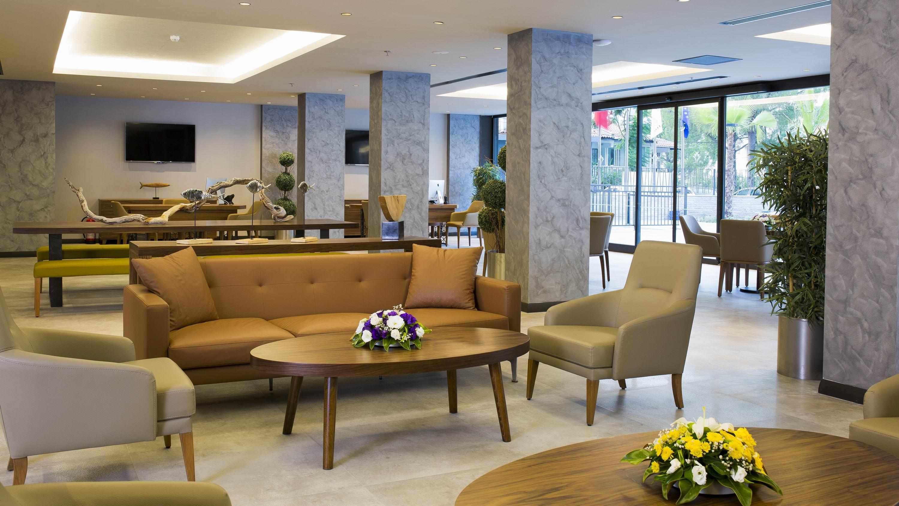 Mirage World Hotel 伊丘美勒 外观 照片
