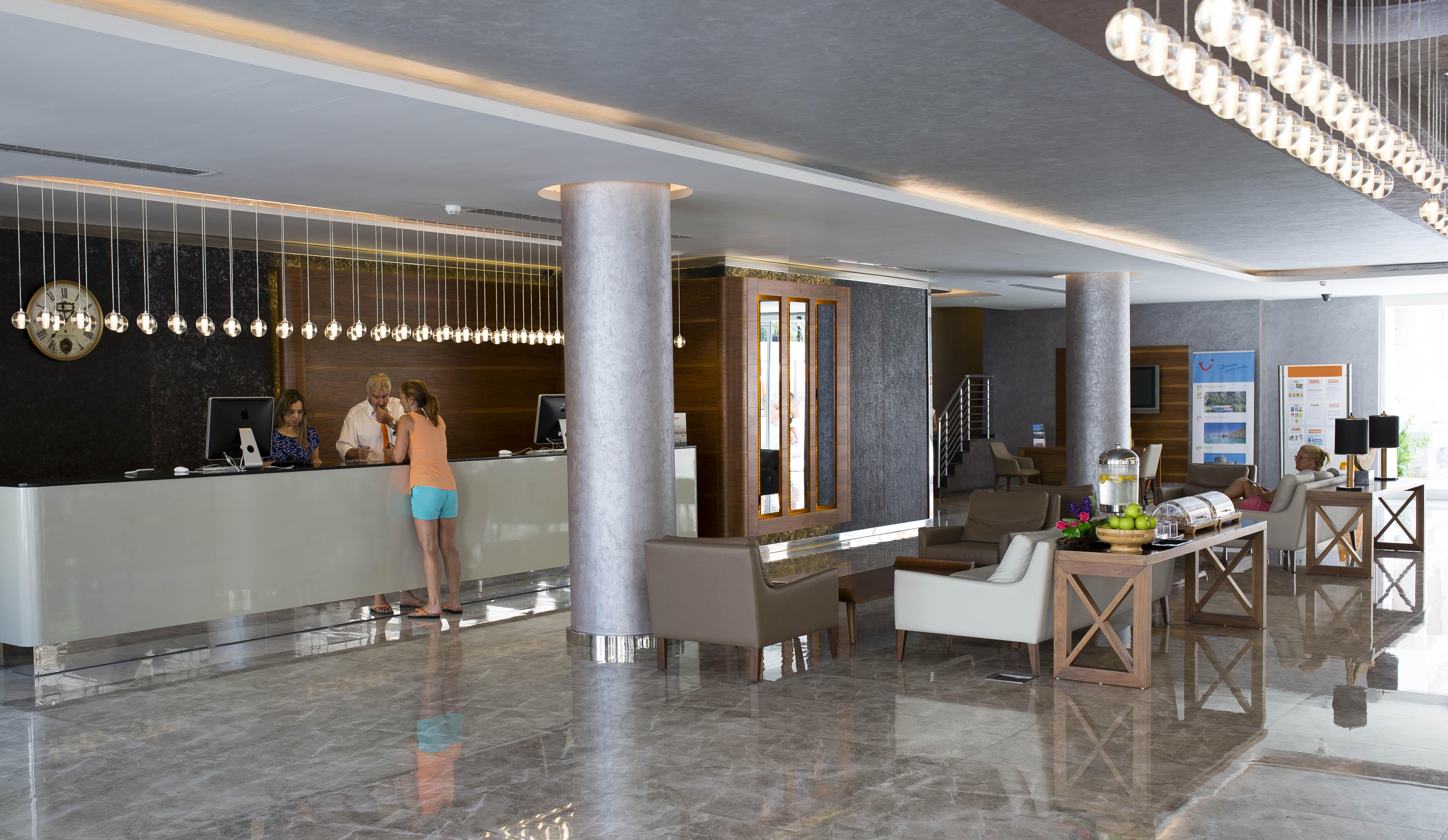 Mirage World Hotel 伊丘美勒 外观 照片