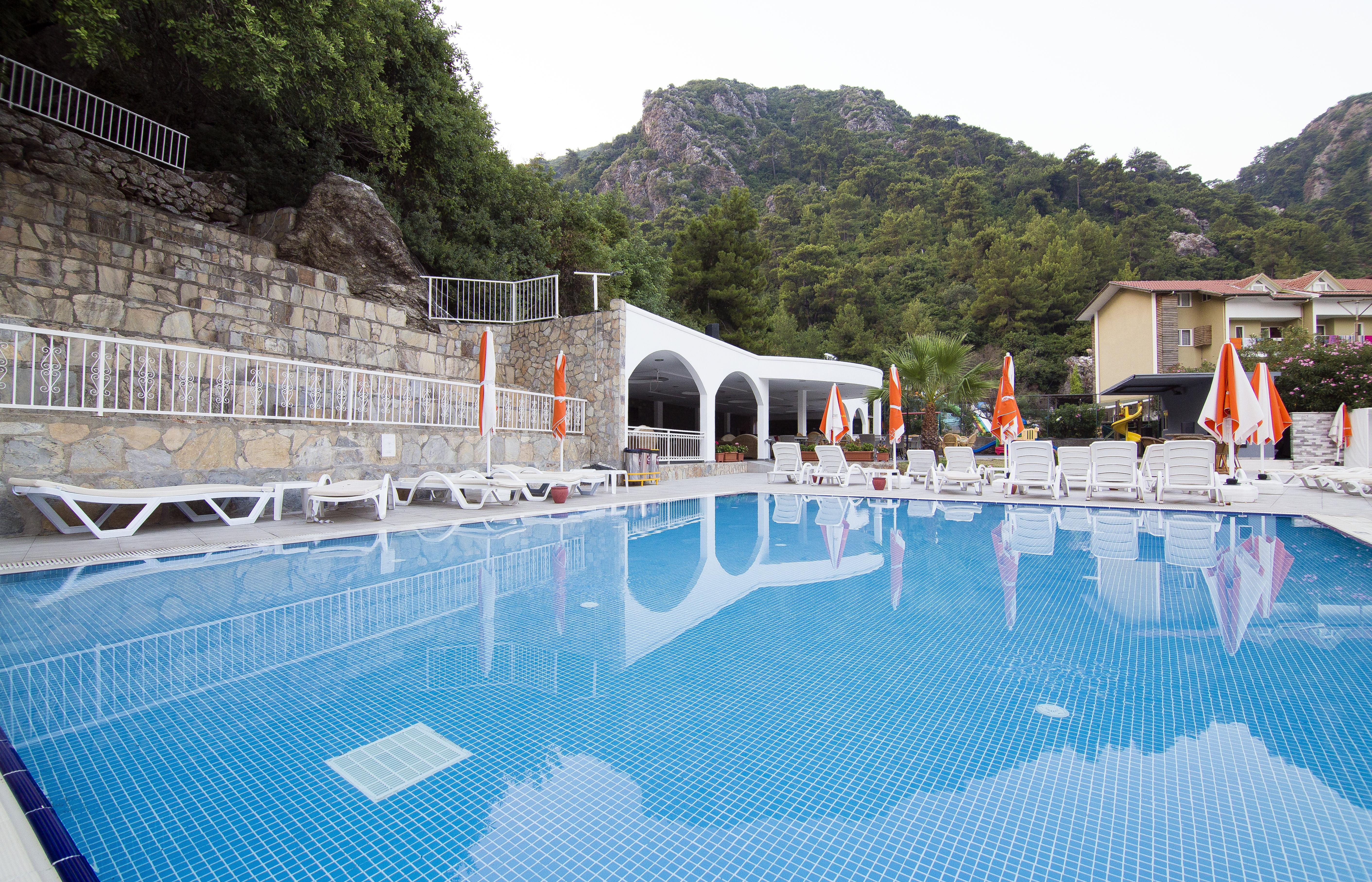 Mirage World Hotel 伊丘美勒 外观 照片